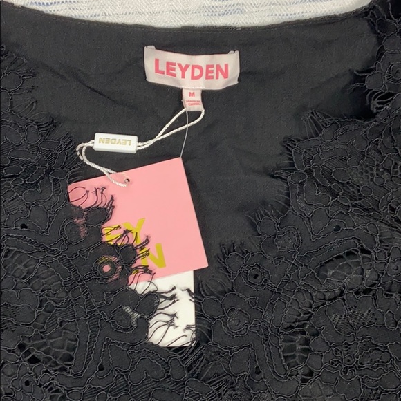LEYDEN Allover Lace Bodysuit in Black Size Medium - Picture 3 of 5